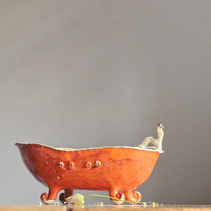 Bowl, vase- bathtub