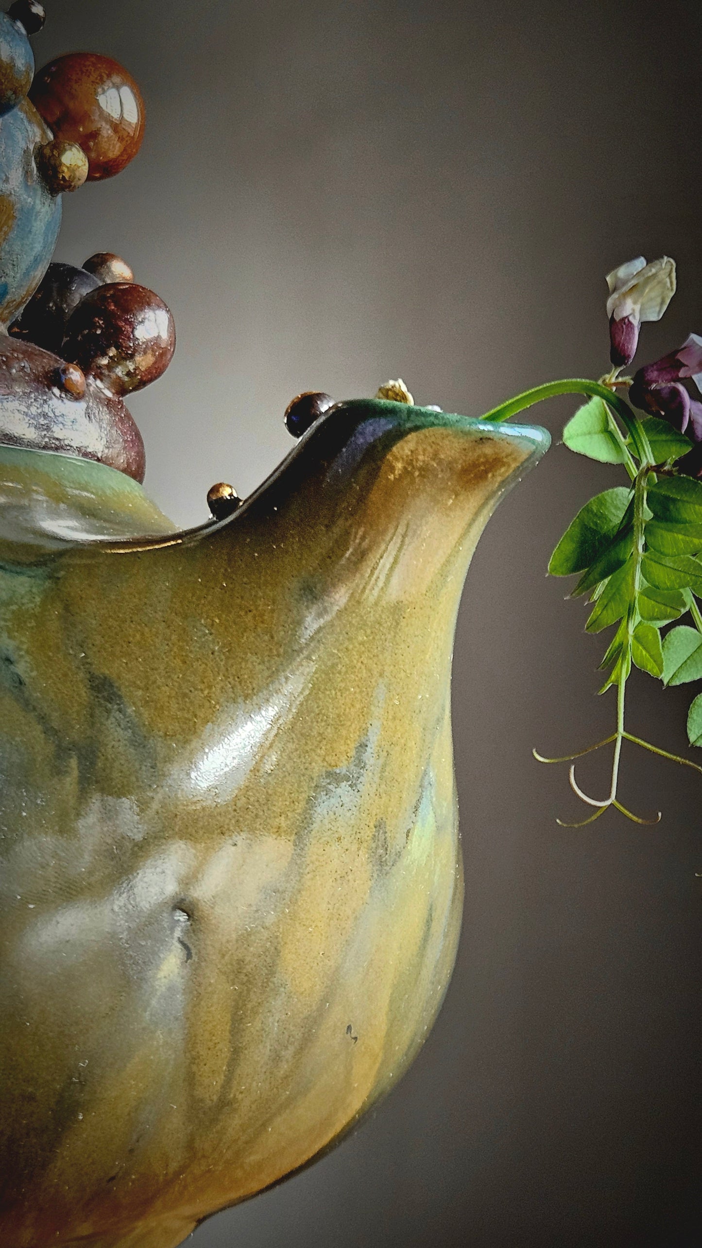 Green teapot-bubles