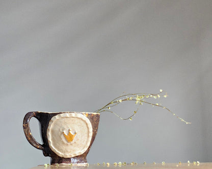 Cup with crown