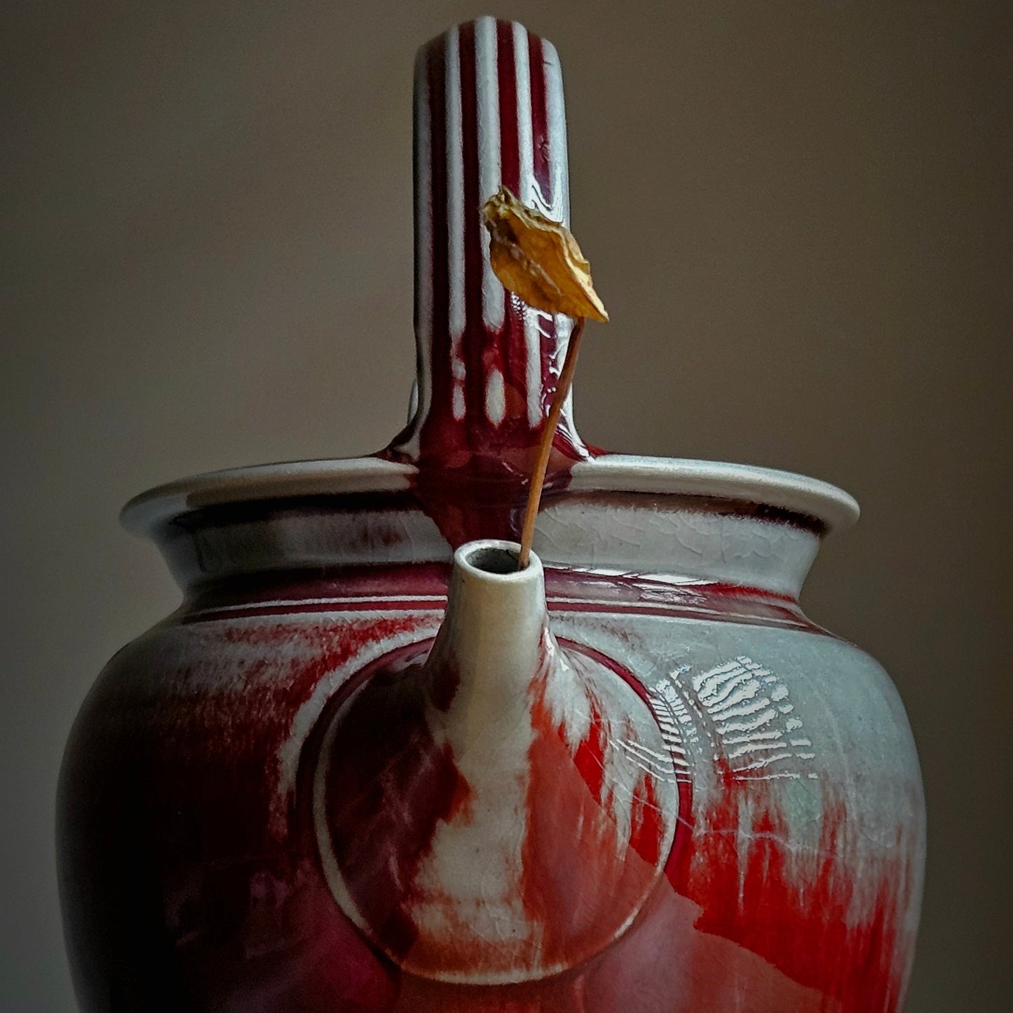 Tea pot- vintage