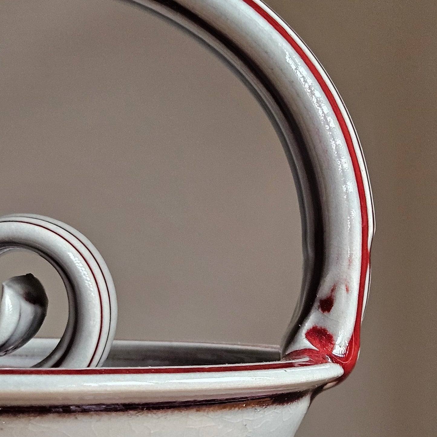 Tea pot- vintage