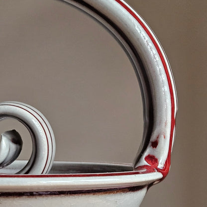 Tea pot- vintage