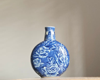 Vintage Chinese Vase|Blue White Floral