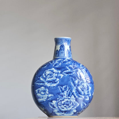 Vintage Chinese Vase|Blue White Floral