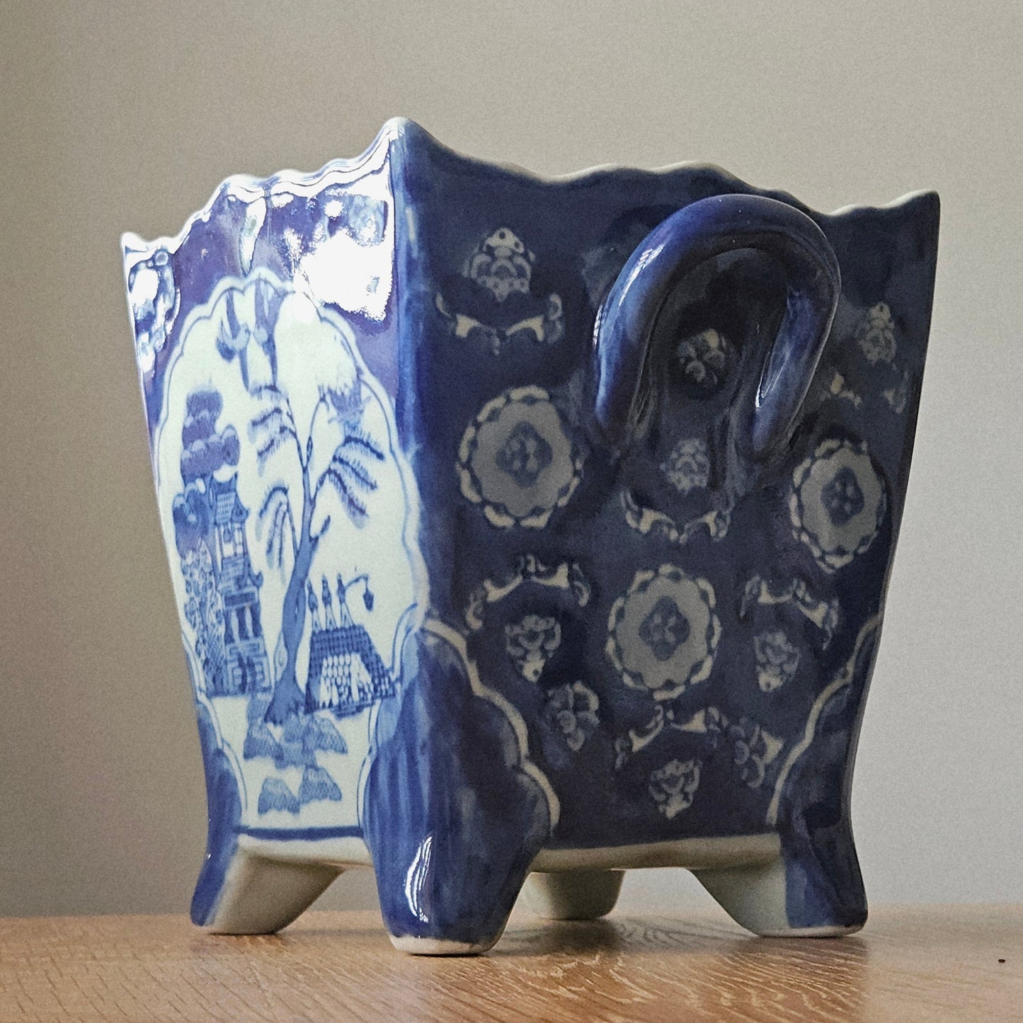 Vintage Chinese Hand Painted Blue and White Planter Set Signet to Base